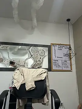 Theo Rowan online show from January 13, 11:32 pm