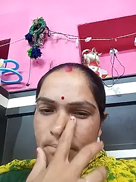 Snapshot of Sonam15884 chatting on March 5, 10:33 am Sonam15884 online show from March 5, 10:33 am