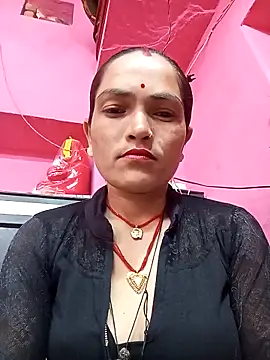 Snapshot of Sonam15884 chatting on April 6, 4:32 am Sonam15884 online show from April 6, 4:32 am