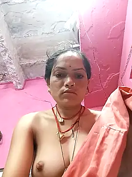 Snapshot of Sonam15884 chatting on May 1, 10:47 pm Sonam15884 online show from May 1, 10:47 pm
