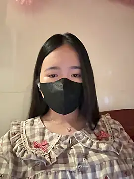 Gwen879 online show from February 27, 12:32 am