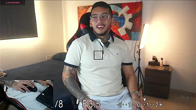 EvanVelvet online show from February 11, 12:54 pm