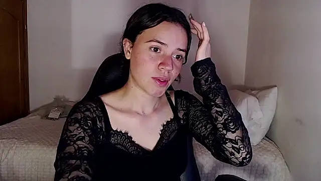 Snapshot of Shanel_Lozano chatting on March 3, 9:10 pm Shanel Lozano online show from March 3, 9:10 pm