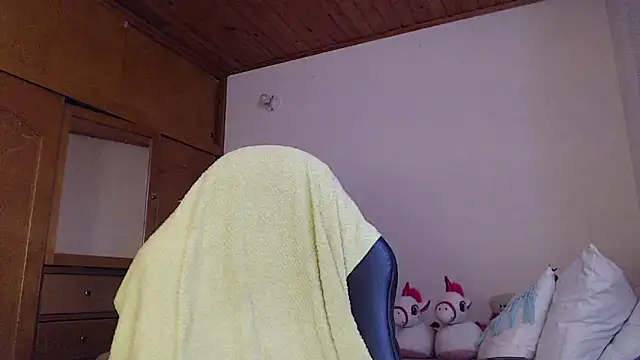 Snapshot of Shanel_Lozano chatting on March 10, 8:36 pm Shanel Lozano online show from March 10, 8:36 pm