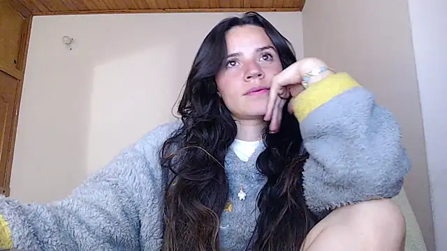 Snapshot of Shanel_Lozano chatting on April 2, 3:04 am Shanel Lozano online show from April 2, 3:04 am