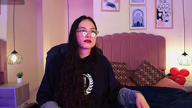Hanabie  online show from May 2, 4:28 am