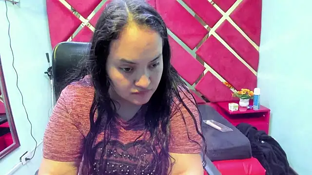 MiaRouss69 online show from February 11, 4:50 am