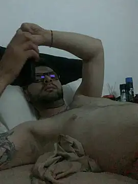 Baphomet212341 online show from May 7, 12:38 am
