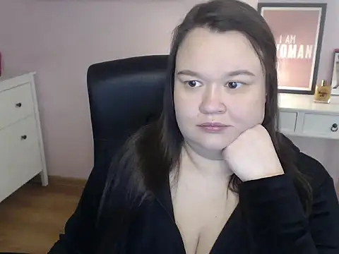 HollyDanceSoul online show from February 10, 5:22 am