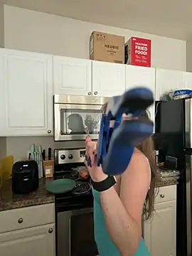 julia4thewin online show from June 4, 8:59 pm