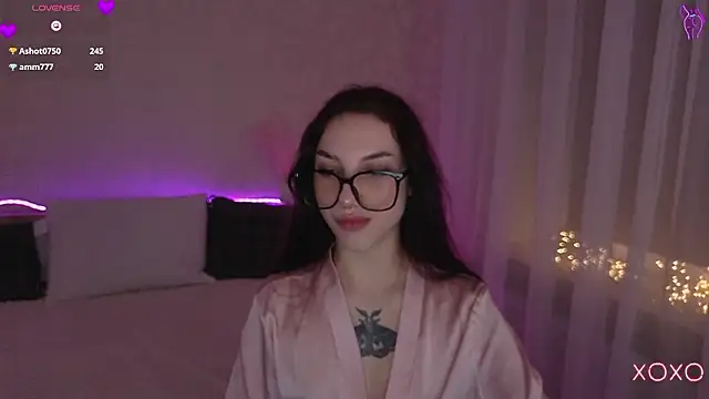 TianaHot777 online show from February 4, 1:44 am