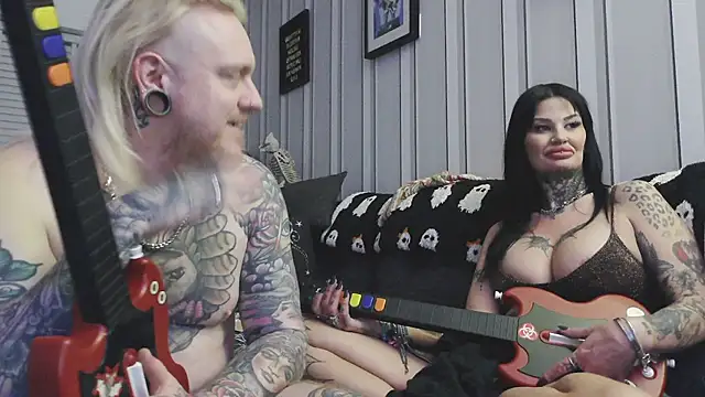 DaddyAndBabyGirl94 online show from February 15, 3:25 am