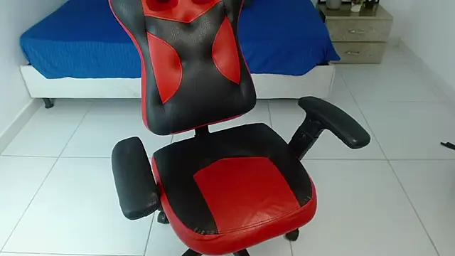 Axel fox77 online show from February 4, 11:31 pm