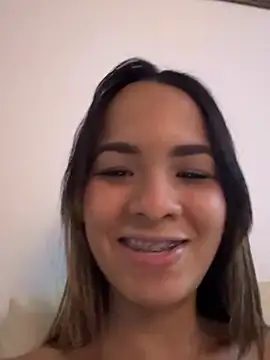 Snapshot of simpson_alice chatting on May 29, 4:21 am simpson alice online show from May 29, 4:21 am