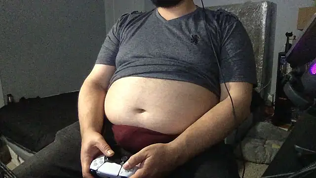 Snapshot of bottombeargaming chatting on January 10, 3:08 am bottombeargaming online show from January 10, 3:08 am