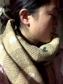 Snapshot of Naalyy chatting on January 15, 2:49 am Naalyy online show from January 15, 2:49 am