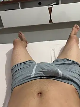 Snapshot of Magrogost chatting on February 1, 3:05 am Magrogost online show from February 1, 3:05 am