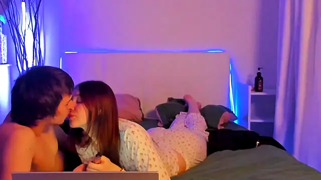 Santythousand online show from February 12, 5:30 pm