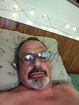 Snapshot of Dadotado70 chatting on January 13, 6:08 am Dadotado70 online show from January 13, 6:08 am