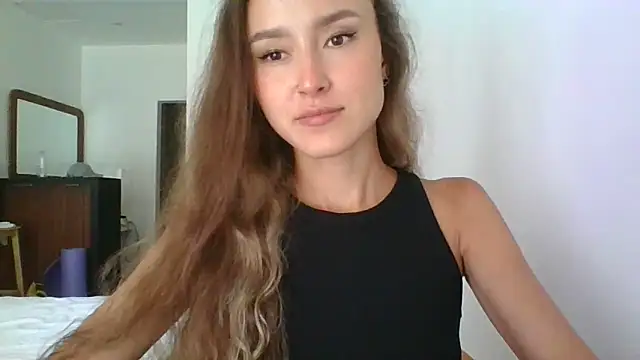 Nyvoria online show from March 31, 4:24 am