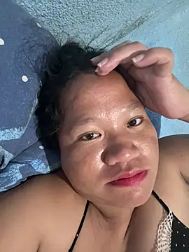 Snapshot of Hottie_Pussy chatting on July 22, 10:40 am Hottie Pussy online show from July 22, 10:40 am