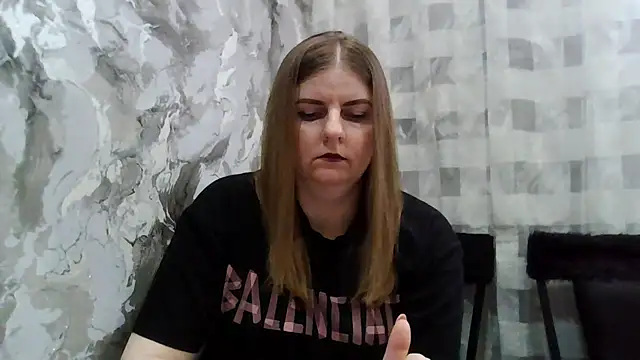 DarkRose0104 online show from April 1, 7:20 am