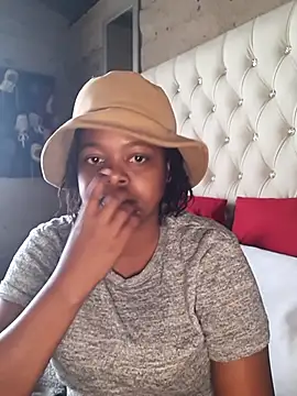 Snapshot of bigboobylicious chatting on March 21, 10:09 am bigboobylicious online show from March 21, 10:09 am