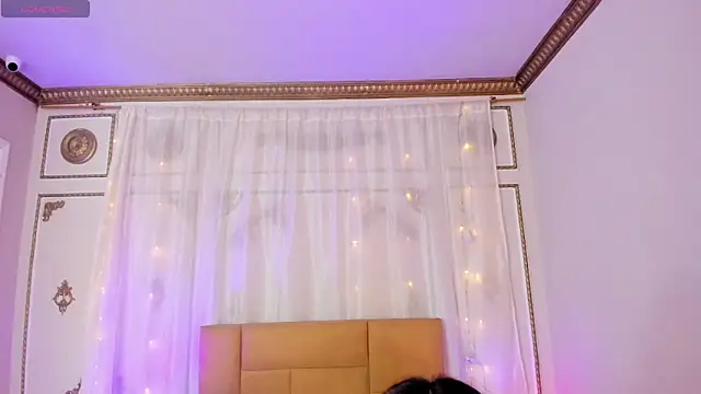 Jenifer James online show from March 5, 7:32 pm