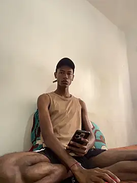 twink gabrielll online show from May 8, 1:38 pm
