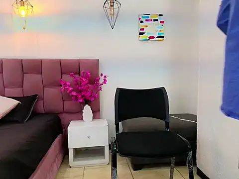 Oswalldo   online show from March 30, 11:33 am