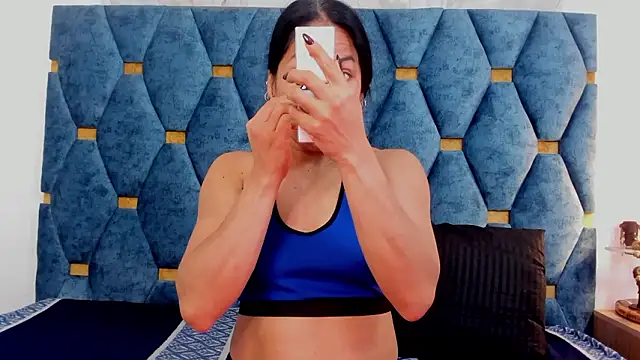 Snapshot of Michel_fitnes chatting on February 17, 11:18 am Michel fitnes online show from February 17, 11:18 am