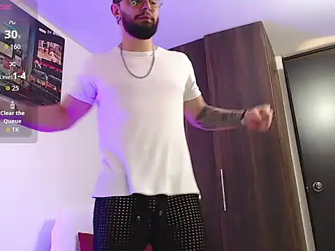 Axel Stton online show from March 28, 1:11 pm