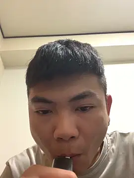 Snapshot of cubu24t chatting on March 15, 2:34 pm cubu24t online show from March 15, 2:34 pm