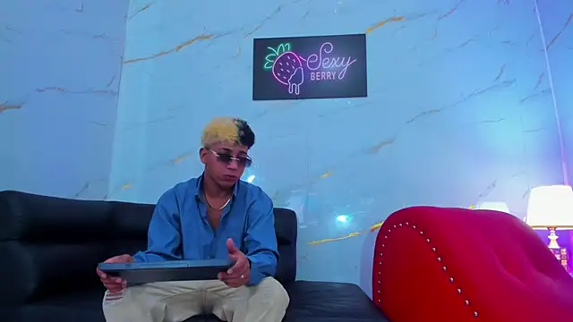 Roman cute online show from January 15, 2:32 pm