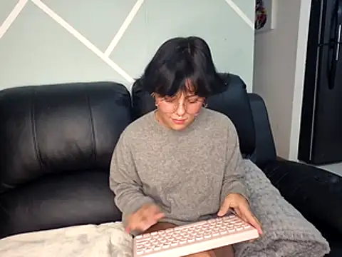 Yumicoco  online show from February 5, 3:44 am