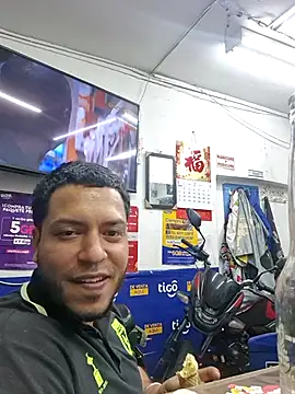 Snapshot of mago_vive chatting on February 16, 6:09 am mago vive online show from February 16, 6:09 am