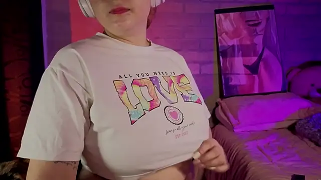 Mia Franklyn online show from March 29, 12:43 am