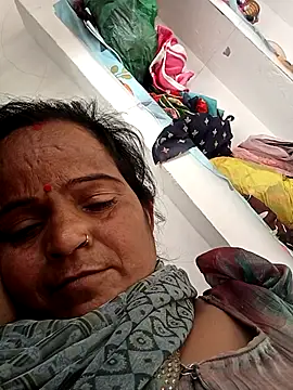 kiiuu sexe online show from March 22, 9:02 am