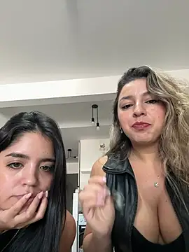 Snapshot of bebitas2_ chatting on March 12, 6:36 pm bebitas2 online show from March 12, 6:36 pm