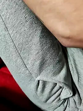 Snapshot of Krisijean72 chatting on February 14, 9:00 pm Krisijean72 online show from February 14, 9:00 pm