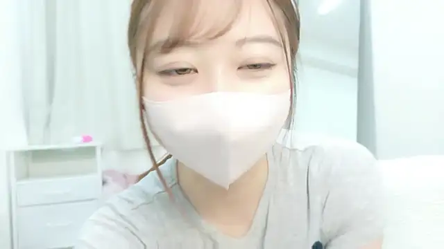 Snapshot of honokachan_v chatting on June 17, 11:56 am honokachan v online show from June 17, 11:56 am