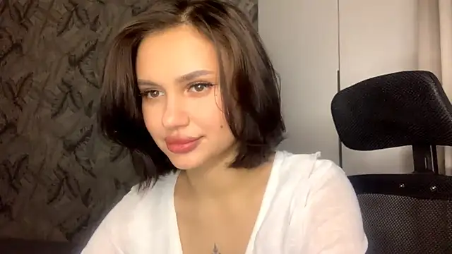 LuciaBanga online show from February 2, 9:52 am