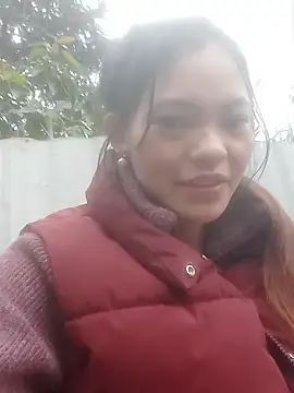 Snapshot of jjennyyy chatting on January 16, 2:04 am jjennyyy online show from January 16, 2:04 am