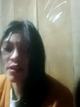 Snapshot of jjennyyy chatting on February 1, 1:31 pm jjennyyy online show from February 1, 1:31 pm