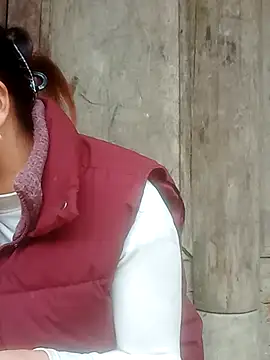 Snapshot of jjennyyy chatting on February 6, 2:16 am jjennyyy online show from February 6, 2:16 am