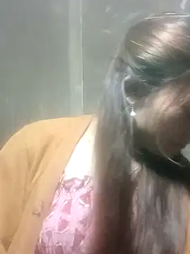 Snapshot of jjennyyy chatting on March 4, 2:45 pm jjennyyy online show from March 4, 2:45 pm