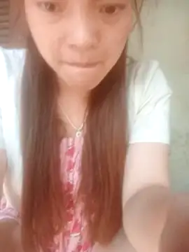 Snapshot of jjennyyy chatting on April 8, 7:19 am jjennyyy online show from April 8, 7:19 am