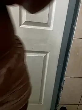 Snapshot of lil_badForYou chatting on March 28, 10:15 am lil badForYou online show from March 28, 10:15 am