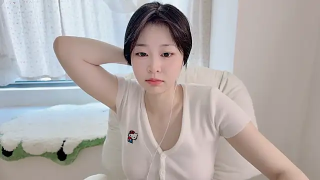 Snapshot of Onefiona chatting on July 25, 6:55 am Onefiona online show from July 25, 6:55 am