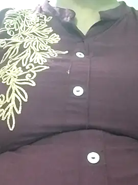 Snapshot of Zaara101 chatting on March 28, 6:51 pm Zaara101 online show from March 28, 6:51 pm